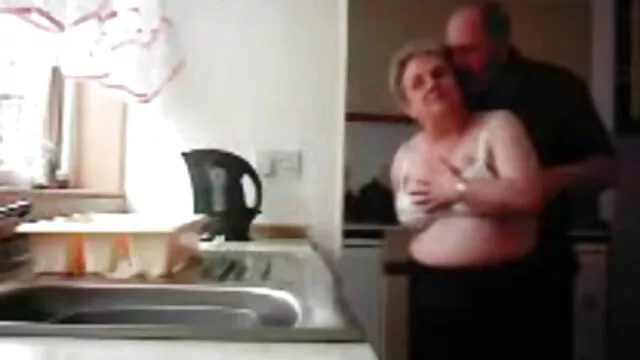 Nympho nackte damen ab 50 Pfund Alle 10 Vibrierende Zoll