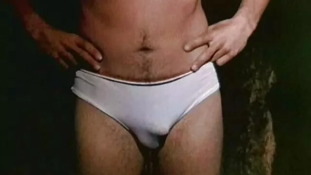 MILF im schöne reife nackte frauen Sonnenkleid reitet für creampie