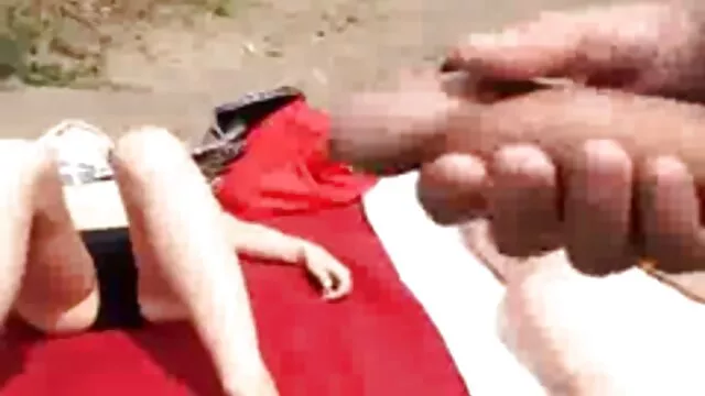 Thai reife schöne nackte frauen Mädchen Boi Striptease