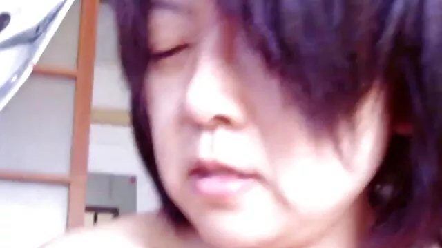 Hentai Krankenschwester älter frauen nackt gibt Kopf und bekommt facialed